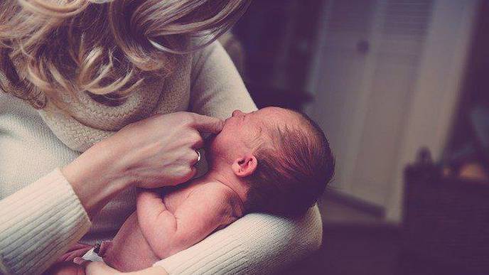 Researchers Learn That Pregnant Women Pass Along Protective COVID Antibodies to Their Babies